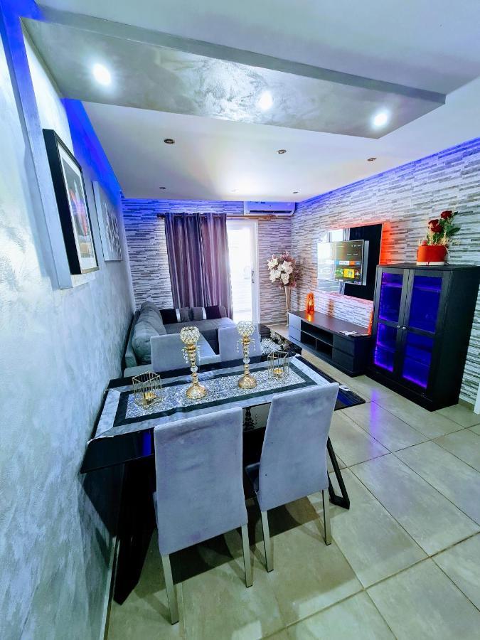 Hidden Lights Deluxe Apartment ไอยานาปา ภายนอก รูปภาพ