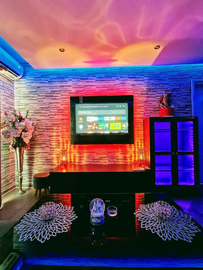 Hidden Lights Deluxe Apartment ไอยานาปา ภายนอก รูปภาพ
